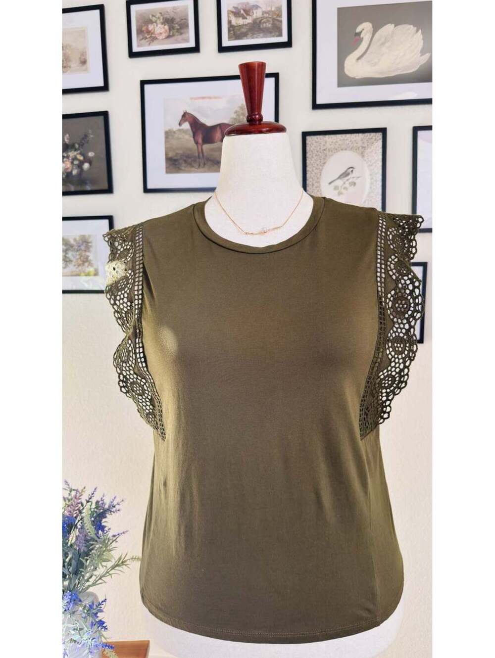 Banana Republic Olive Green Lace Trim Sleeveless - Size L